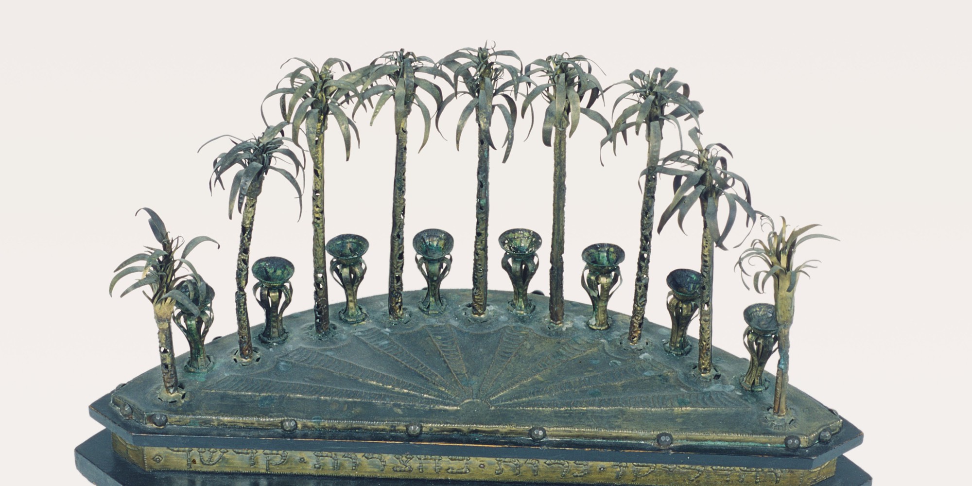 The Migration of Things - Judaica and Their Unexpected Stories