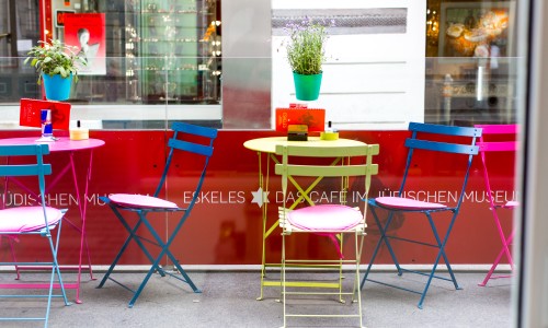 Endlich wieder Führungen und ein Besuch im Café Eskeles!