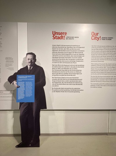 : Ansicht von Jakob Bronner am Anfang der Dauerausstellung